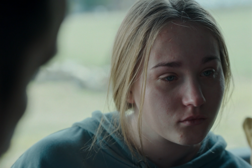 Olga.2021.BluRay.1080p.DTS-HDMA5.1.x264-CHD113861.png