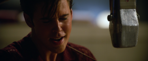 Elvis.2022.BluRay.1080p.TrueHD7.1.x264-CHD151391.png