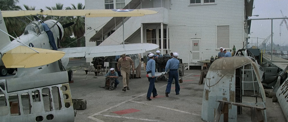 Midway.1976.BluRay.1080p.DTS-HDMA5.1.x264-CHD.mkv_20230627_113349.805.png