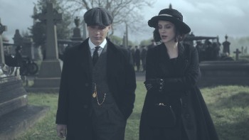 Peaky.Blinders.S02E01.2014.Bluray.1080p.DTS-HDMA2.0.x264-CHD.mkv_20240114_183002.002