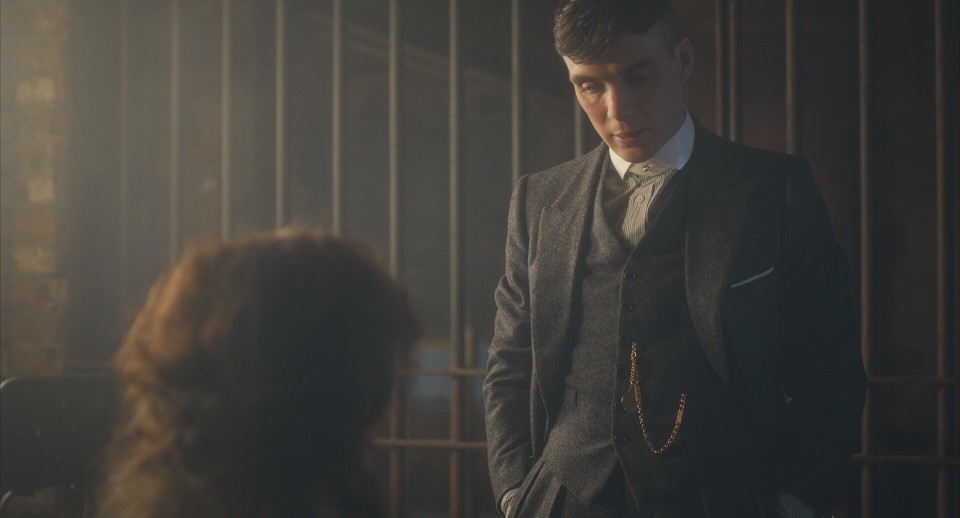 Peaky.Blinders.S02E01.2014.Bluray.1080p.DTS-HDMA2.0.x264-CHD.mkv_20240114_183005.956.jpg