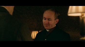 Tolkien_2019_EUR_Remux_03