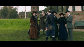 Tolkien_2019_EUR_Remux_04