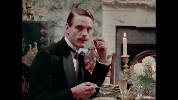 Brideshead_Revisited_1981_Remux_01