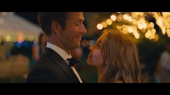 Anyone_But_You_2023_Remux_09