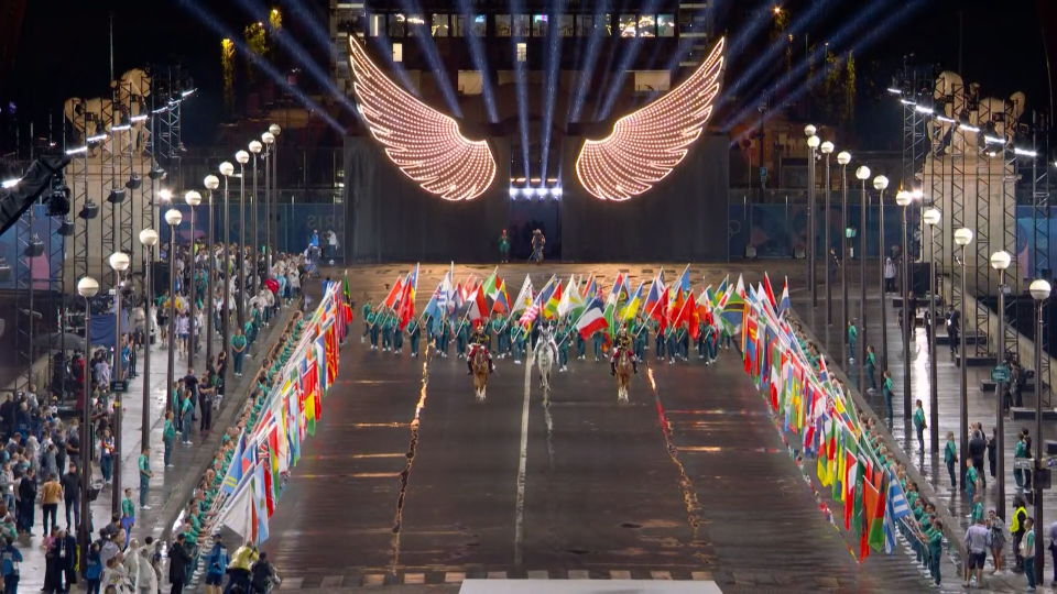 Paris.Olympics.2024.Opening.Ceremony.1080p.HDTV.H264-DARKFLiX.mkv_20240727_101914.987.png