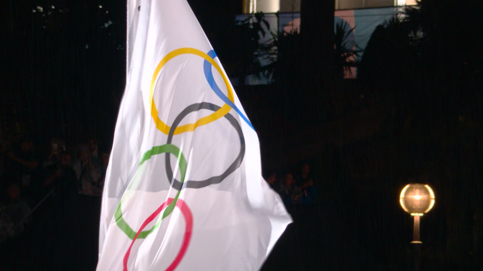 Paris.Olympics.2024.Opening.Ceremony.1080p.HDTV.H264-DARKFLiX.mkv_20240727_102014.843.png