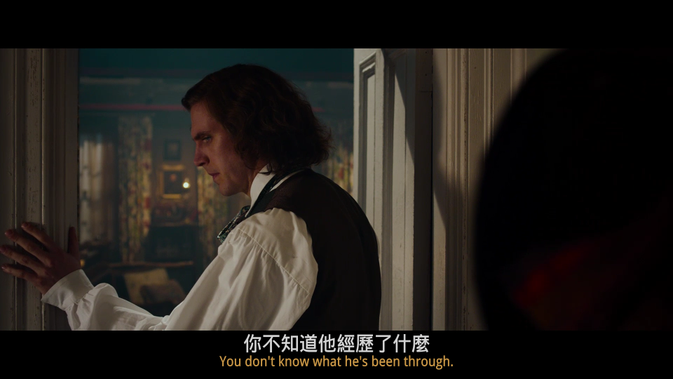 The-Man-Who-Invented-Christmas-2017-1080P_001_92361.png