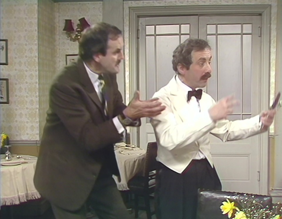 Fawlty.Towers.S02E01.1979.Bluray.1080p.DTS-HDMA2.0.x265.10bit-CHD.mkv_20241202_221817.388.jpg