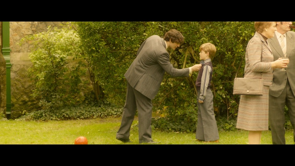 The.Theory.of.Everything.2014.1080p.Bluray.REMUX.AVC.DTS-HDMA5.1-CHD.mkv_20250410_152215.837.jpg