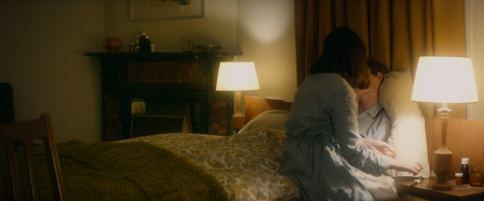 The.Theory.of.Everything.2014.1080p.Bluray.DTS-HDMA5.1.x265.10bit-CHD.mkv_20250411_114410.151.jpg