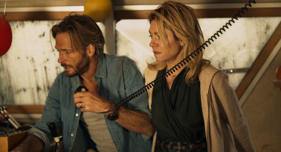Survive.2022.1080p.Bluray.DTS-HD.MA.5.1.x265.10bit-CHD.mkv_20250427_153234.268.jpg