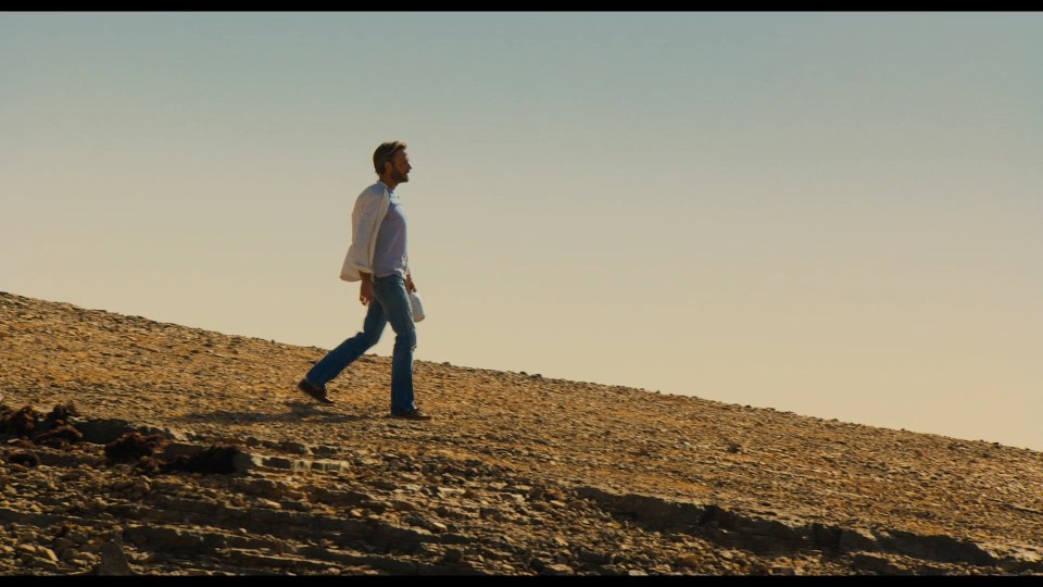 Survive.2022.1080p.Bluray.iPad.AAC2.0.x264-CHDPAD.mp4_20250427_152053.872.jpg