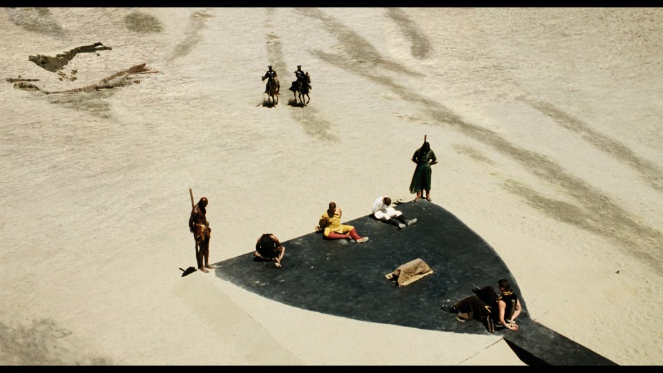The.Fall.2006.2160p.Bluray.Remux.HEVC.DoVi.DTS-HD.MA.5.1-CHD.mkv_20250519_101056.191.jpg