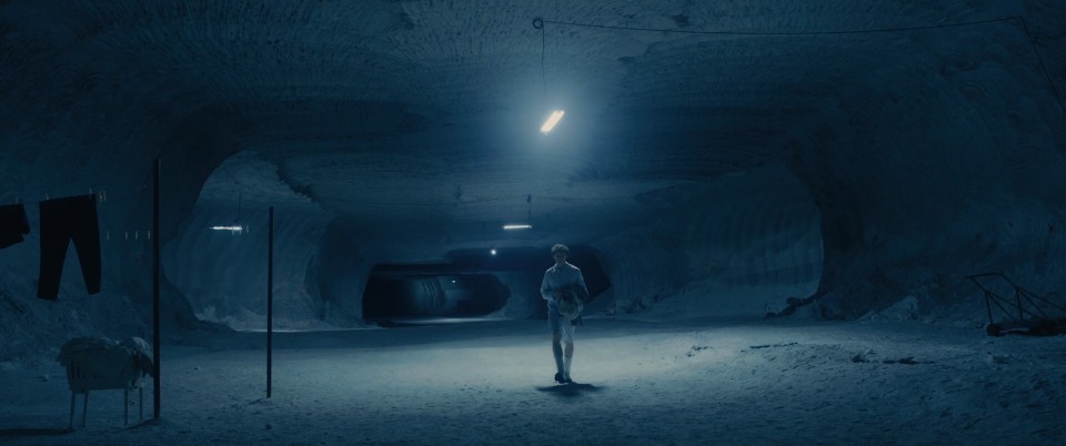 The.End.2024.1080p.Bluray.DTS-HD.MA.5.1.x265.10bit-CHD.mkv_20250520_202311.958.jpg