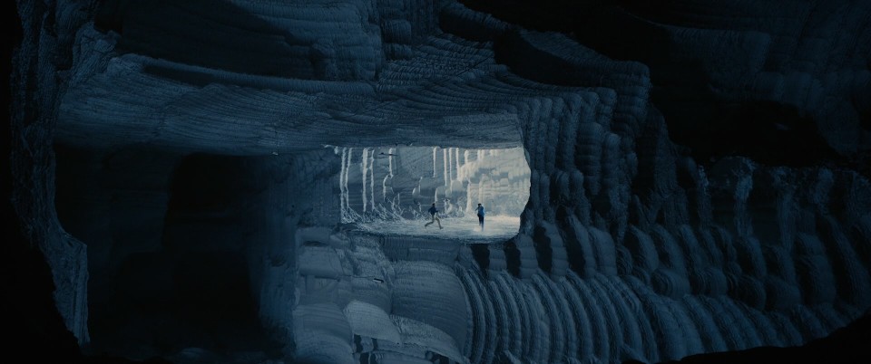 The.End.2024.1080p.Bluray.DTS-HD.MA.5.1.x265.10bit-CHD.mkv_20250520_202338.384.jpg