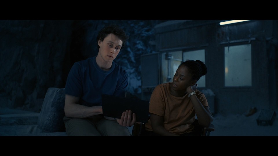 The.End.2024.1080p.Bluray.Remux.AVC.DTS-HD.MA.5.1-CHD.mkv_20250520_203257.776.jpg