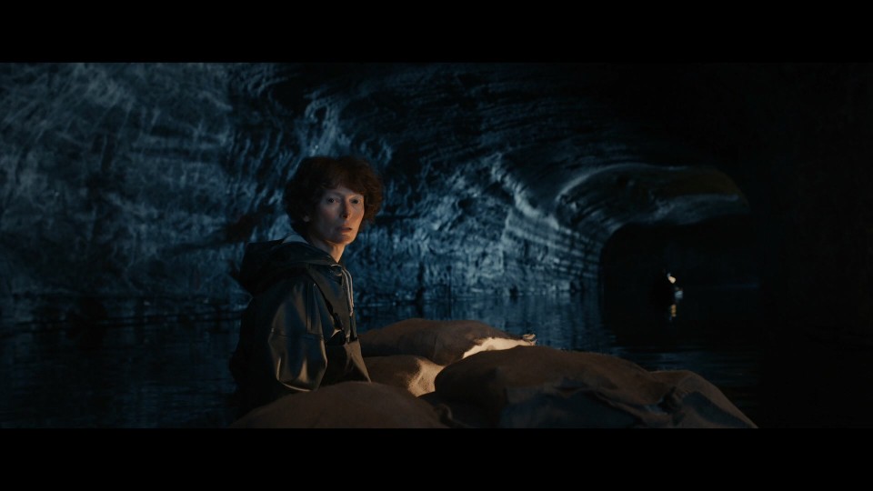 The.End.2024.1080p.Bluray.iPad.AAC.2.0.x264-CHDPAD.mp4_20250520_202720.543.jpg