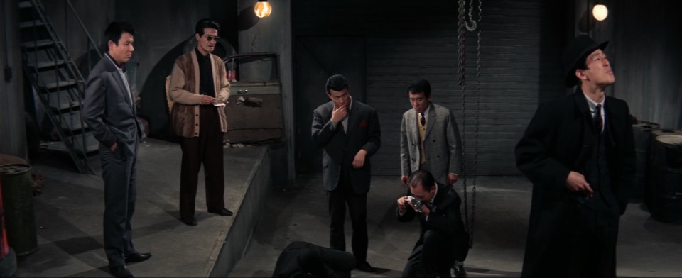 Detective.Bureau.23.Go.to.Hell.Bastards.1963.Bluray.1080p.LPCM.2.0.x265.10bit-CHD.mkv_20250523_234213.906.jpg