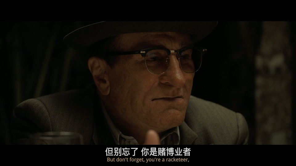 The.Alto.Knights.2025.Bluray.1080p.iPad.AAC2.0.x264-CHDPAD.mp4_20250524_182224.915.jpg