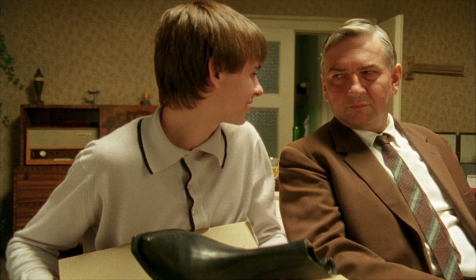Cosy.Dens.1999.Bluray.1080p.DTS-HDMA5.1.x264-CHD.mkv_20250530_212751.077.jpg
