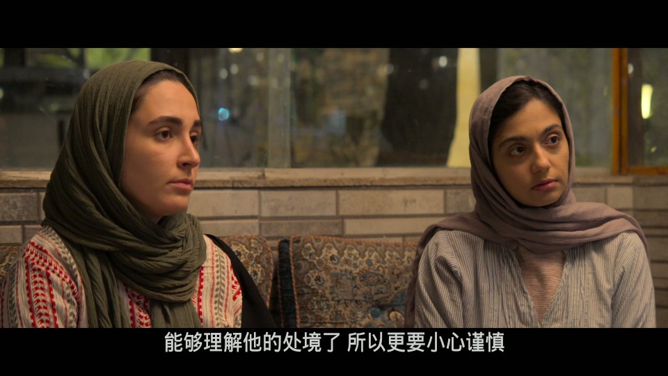 The.Seed.of.the.Sacred.Fig.2024.Bluray.1080p.iPad.AAC2.0.x264-CHDPAD.mp4_20250602_072703.672.jpg