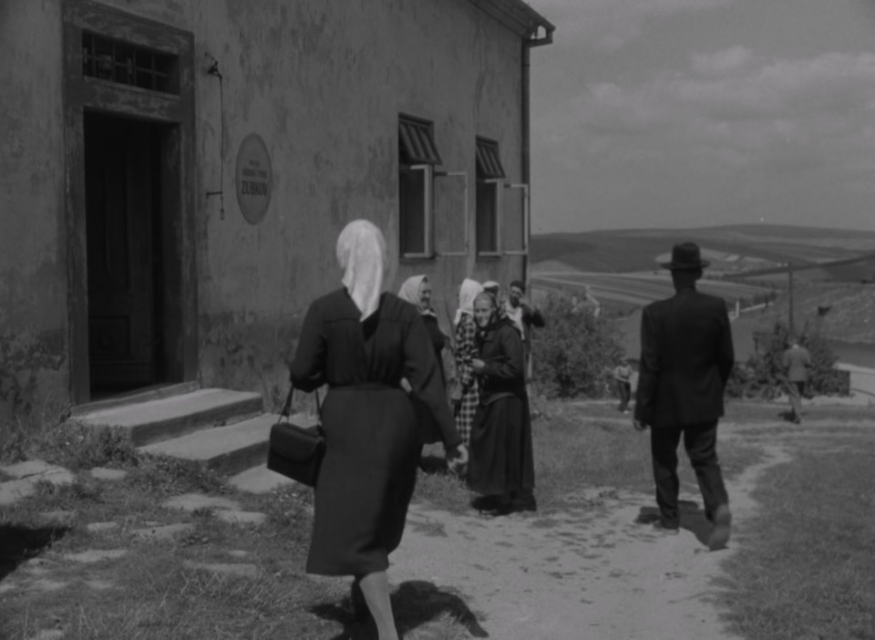 Touha.1958.1080p.Bluray.LPCM.2.0.x265.10bit-CHD.mkv_20250602_234704.367.jpg