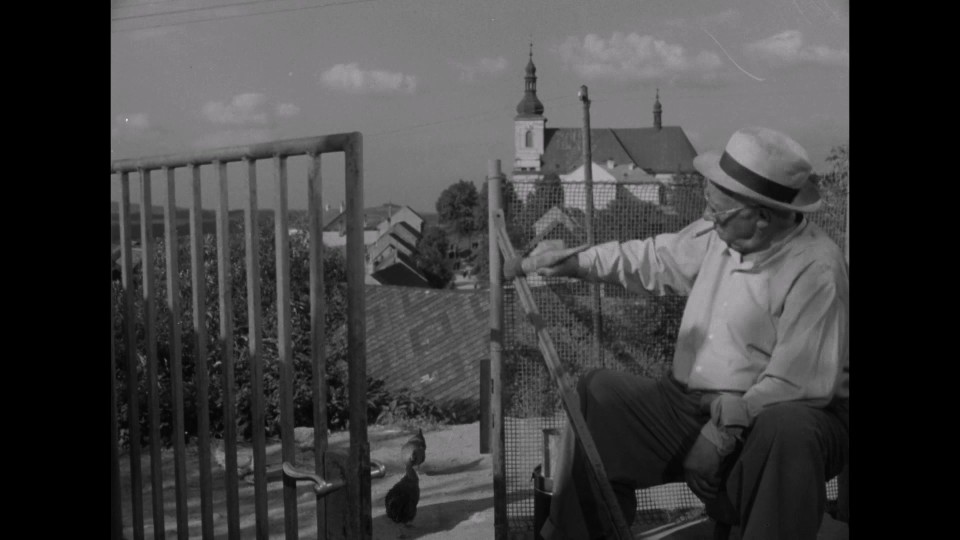 Touha.1958.1080p.Bluray.iPad.AAC.2.0.x264-CHDPAD.mp4_20250602_235405.658.jpg