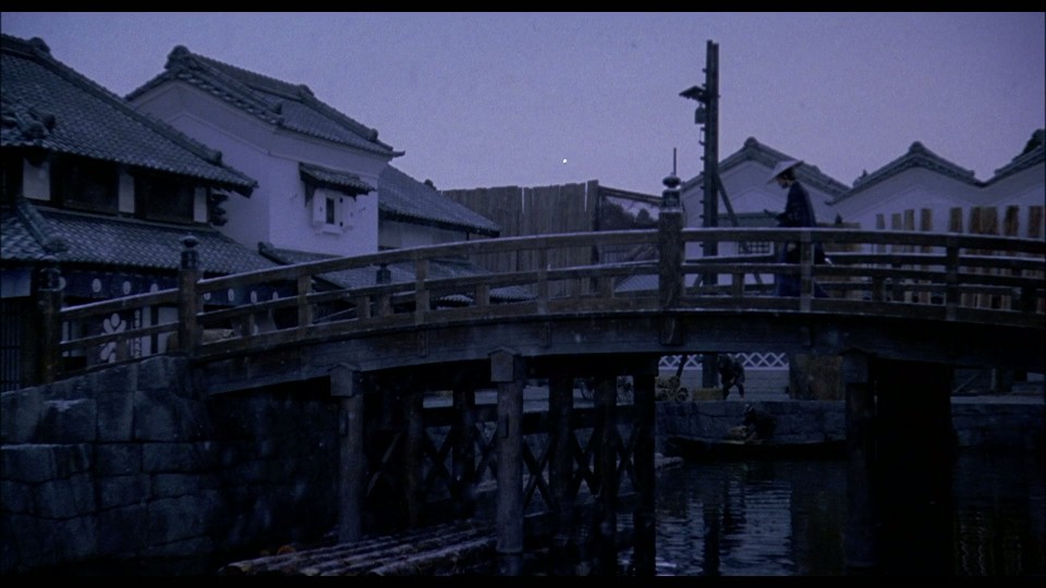 The.Sea.Is.Watching.2002.Bluray.1080p.iPad.AAC2.0.x264-CHDPAD.mp4_20250624_181714.670.jpg
