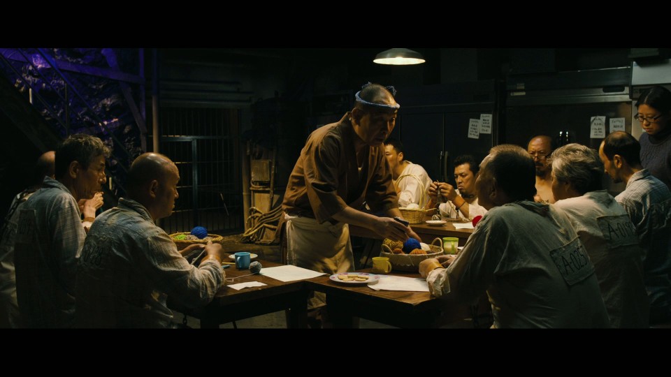 Yakuza.Apocalypse-.2015.REMUX.Bluray.1080p.AVC.DTS-HDMA5.1-CHD.mkv_20250625_183428.476.jpg