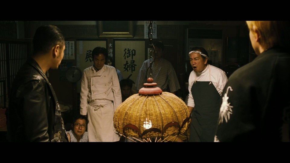 Yakuza.Apocalypse-.2015.REMUX.Bluray.1080p.AVC.DTS-HDMA5.1-CHD.mkv_20250625_183437.090.jpg