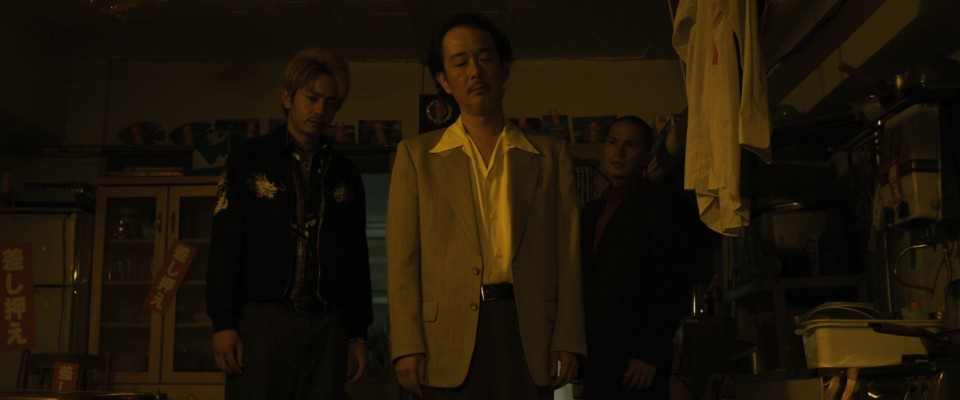 Yakuza.Apocalypse-.2015.Bluray.1080p.DTS-HDMA5.1.x265.10bit-CHD.mkv_20250626_080051.822.jpg