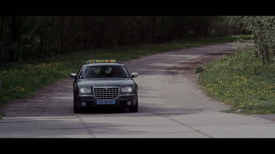 Caged.2011.2023.Bluray.1080p.iPad.AAC2.0.x264-CHDPAD.mp4_20250715_171941.698.jpg