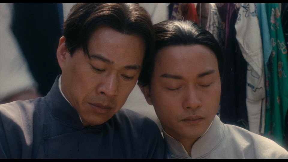 Farewell.My.Concubine.1993.1080p.Bluray.iPad.AAC.2.0.x264-CHDPAD.mp4_20250717_225107.296.jpg