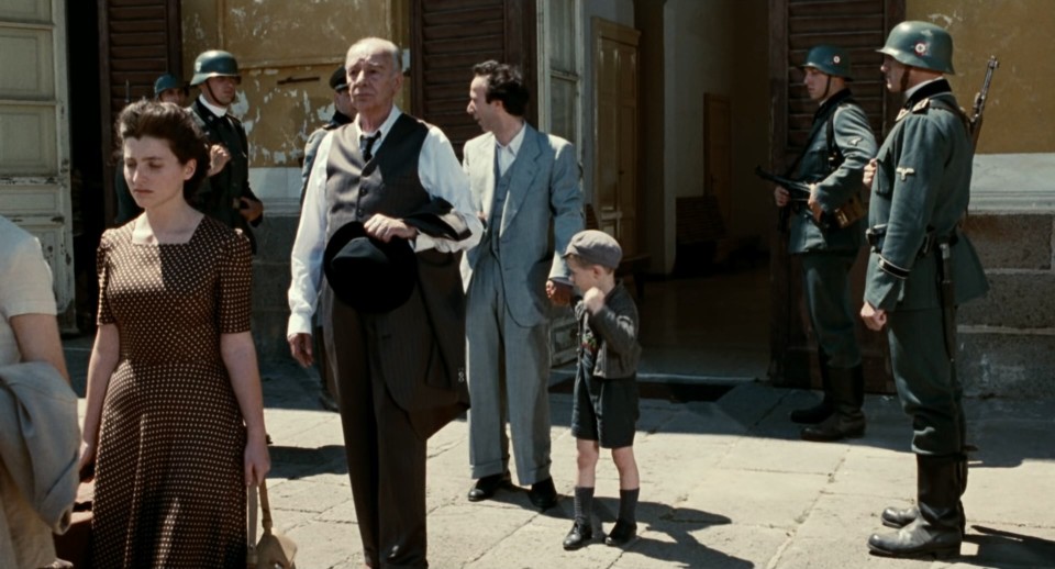 Life.is.Beautiful.1997.1080p.Bluray.DTS-HD.MA.5.1.x264-CHD.mkv_20250730_092642.235.jpg