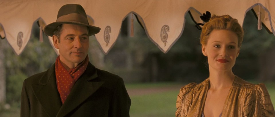 Glorious.39.2009.Bluray.1080p.DTS-HDMA5.1.x264-CHD.mkv_20250805_075943.238.jpg