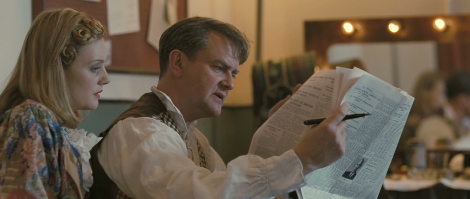Glorious.39.2009.Bluray.1080p.DTS-HDMA5.1.x264-CHD.mkv_20250805_075945.147.jpg