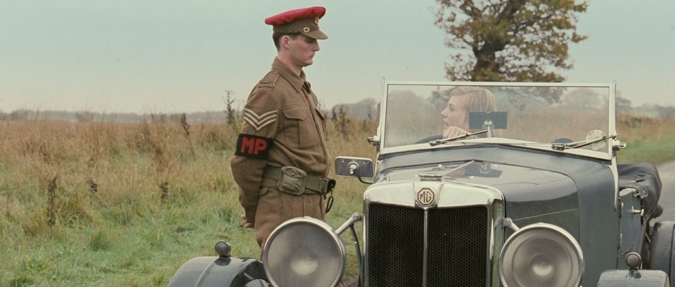 Glorious.39.2009.Bluray.1080p.DTS-HDMA5.1.x264-CHD.mkv_20250805_075952.479.jpg