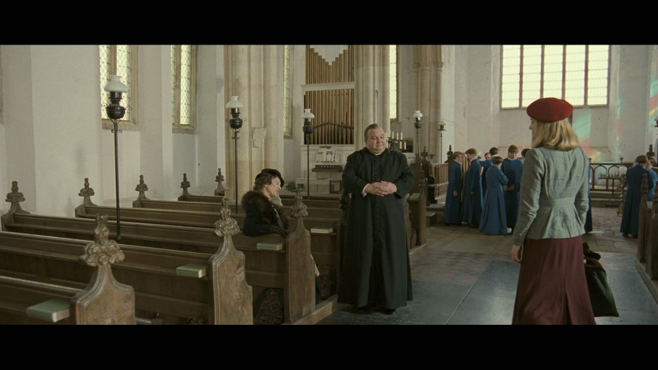 Glorious.39.2009.REMUX.Bluray.1080p.AVC.DTS-HDMA5.1-CHD.mkv_20250805_075648.469.jpg