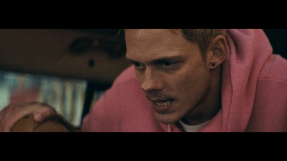 Locked.2025.1080p.Bluray.Remux.AVC.DTS-HD.MA.5.1-CHD.mkv_20250805_214407.149.jpg