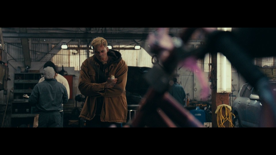 Locked.2025.1080p.Bluray.Remux.AVC.DTS-HD.MA.5.1-CHD.mkv_20250805_214435.082.jpg