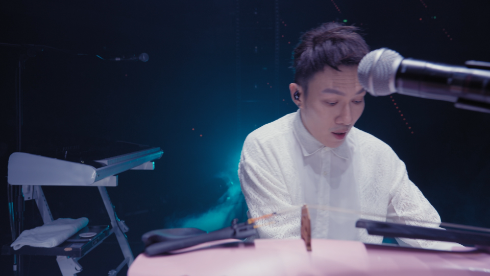 t00.mkv124372.png