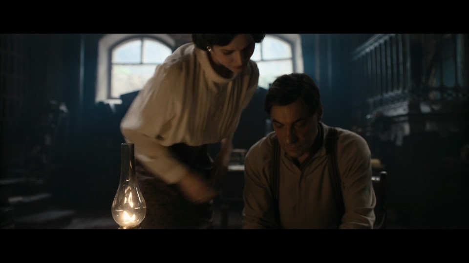 The.Master.and.Margarita.2024.1080p.Bluray.iPad.AAC.2.0.x264-CHDPAD.mp4_20250824_224310.545.jpg