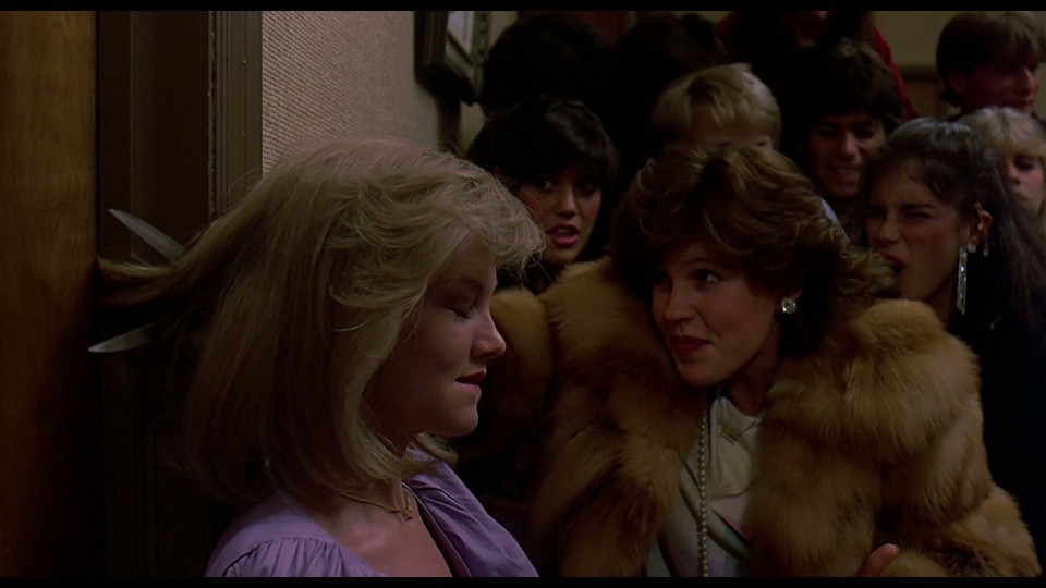 Sixteen.Candles.1984.Bluray.1080p.iPad.AAC2.0.x264-CHDPAD.mp4_20250905_185037.791.jpg