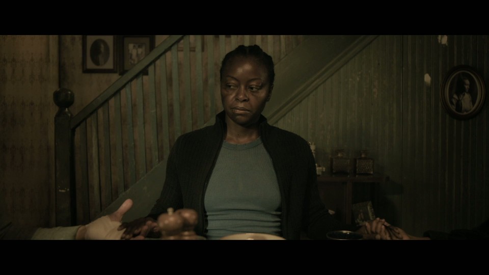 40.Acres.2024.Bluray.1080p.iPad.AAC2.0.x264-CHDPAD.mp4_20250925_184419.839.jpg