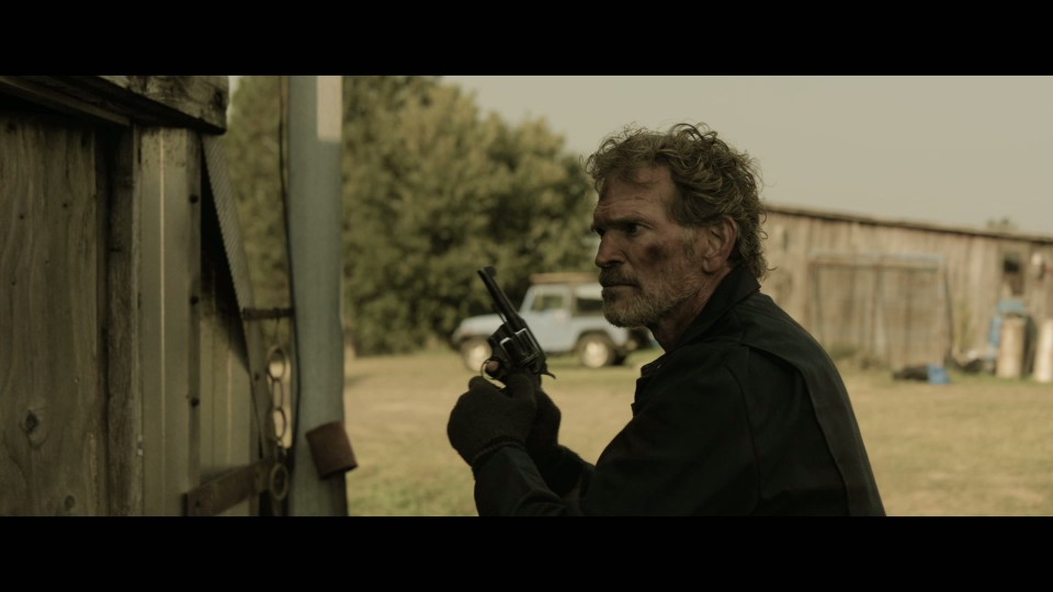 40.Acres.2024.REMUX.Bluray.1080p.AVC.DTS-HDMA5.1-CHD.mkv_20250925_183704.431.jpg