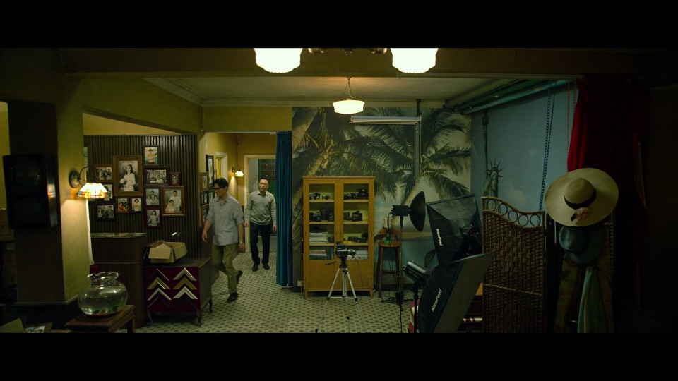 The.Moment.2016.REMUX.Bluray.1080p.AVC.TrueHD5.1-CHD.mkv_20251013_200032.929.jpg