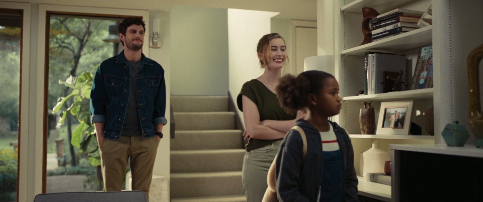 The.Other.2025.Bluray.1080p.DTS-HDMA5.1.x264-CHD.mkv_20251013_194220.319.jpg