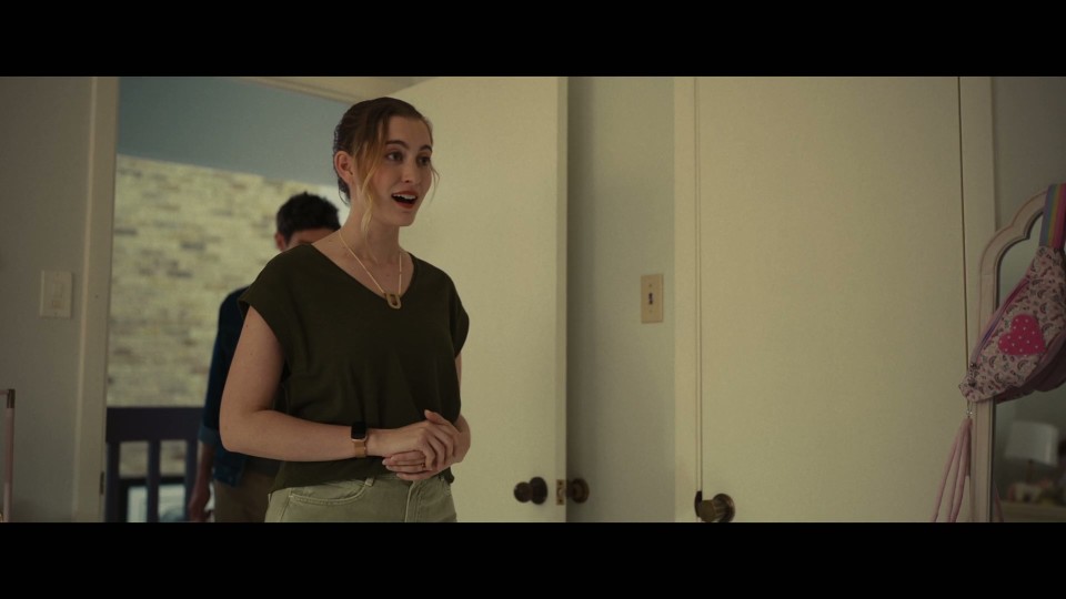 The.Other.2025.Bluray.1080p.iPad.AAC2.0.x264-CHDPAD.mp4_20251013_194614.239.jpg