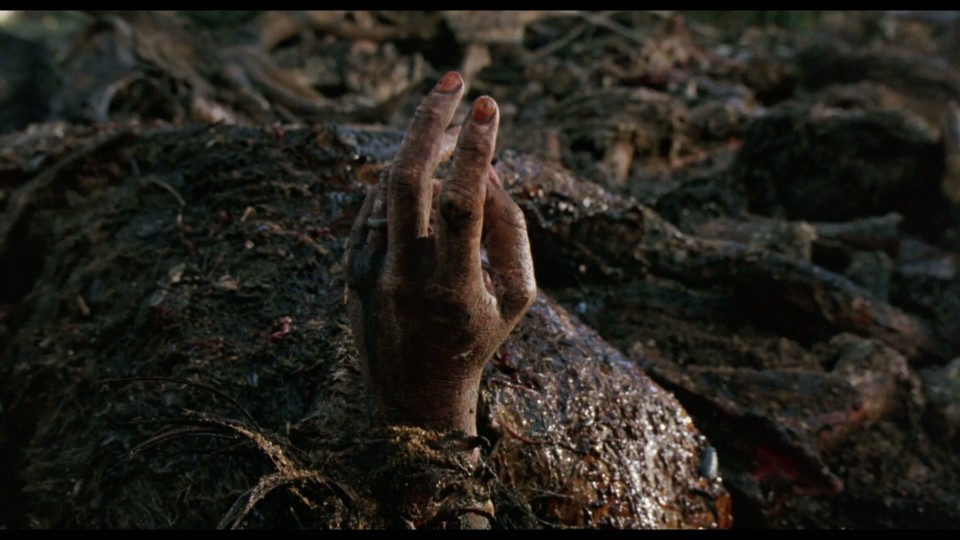 House.Of.Wax.2005.Bluray.1080p.iPad.AAC2.0.x264-CHDPAD.mp4_20251026_072556.286.jpg
